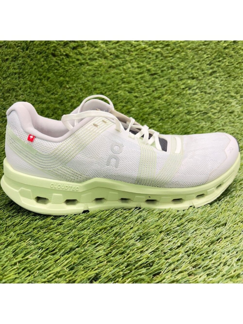 On Cloudgo Womens Size 11 White Green Athletic Running Walking Shoes Sneakers